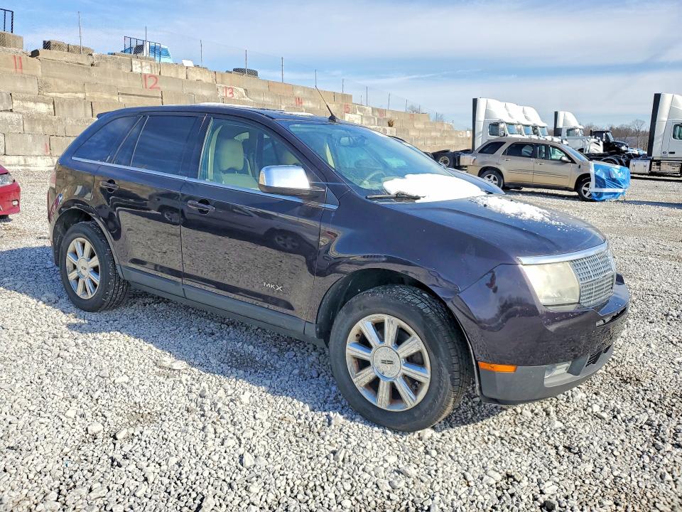 2007 Lincoln townhouse Mkx VIN 2LMDU88C07BJ31151 COPART salvage auction — FRONT END, TX - SALVAGE VEHICLE TITLE, sold $300 on 2026-07-02 (photo 4)
