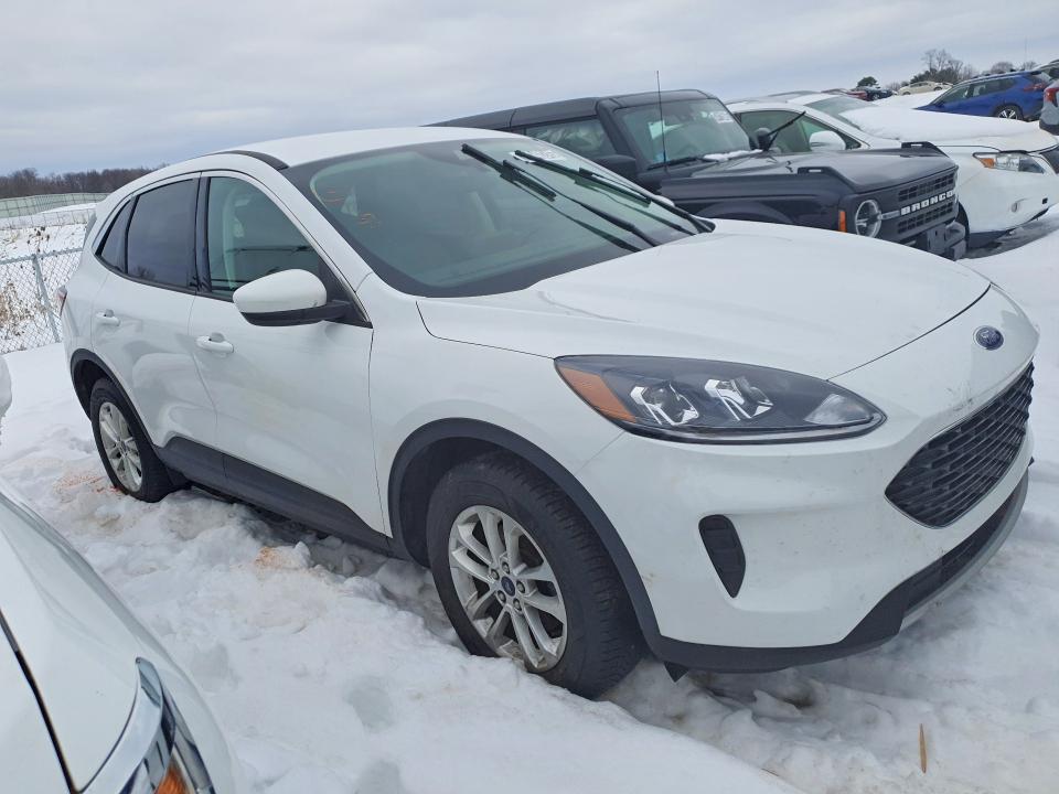 2021 Ford Escape VIN 1FMCU9G6XMUB25257 COPART salvage auction — MECHANICAL, MI - CERTIFICATE OF TITLE, sold $3,150 on 2026-07-09 (photo 4)