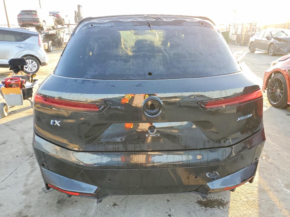 2022 BMW Ix VIN WB523CF07NCJ69751 COPART salvage auction — FRONT END, Ca - Salvage Certificate, sold $18,500 on 2026-07-09 (photo 6)