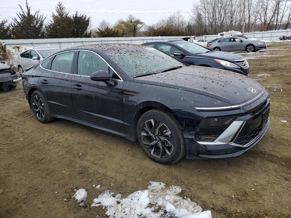 2025 Hyundai Sonata VIN KMHL64JA1SA515432 COPART salvage auction — REAR END, NJ - CERT OF TITLE-SALVAGE, sold $8,200 on 2026-07-20 (photo 4)