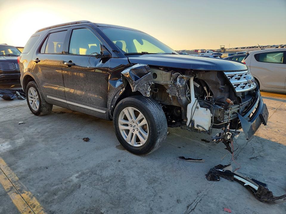 2019 Ford Explorer VIN 1FM5K8D8XKGA61392 COPART salvage auction — FRONT END, Ky - Bill Of Sale/Part Only/No Titl, sold $1,450 on 2026-07-02 (photo 4)