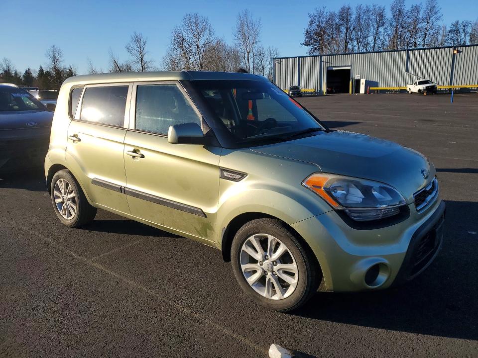 2013 Kia Soul VIN KNDJT2A55D7613889 COPART salvage auction — REAR END, Or - Salvage Title Certificate, sold $250 on 2026-07-06 (photo 4)