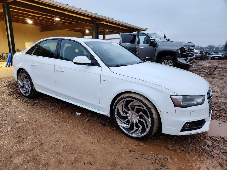 2015 Audi A4 VIN WAUBFAFL0FN043146 COPART salvage auction — SIDE, AL - CERT OF TITLE-SALVAGE TITLE, sold $1,850 on 2026-07-29 (photo 4)