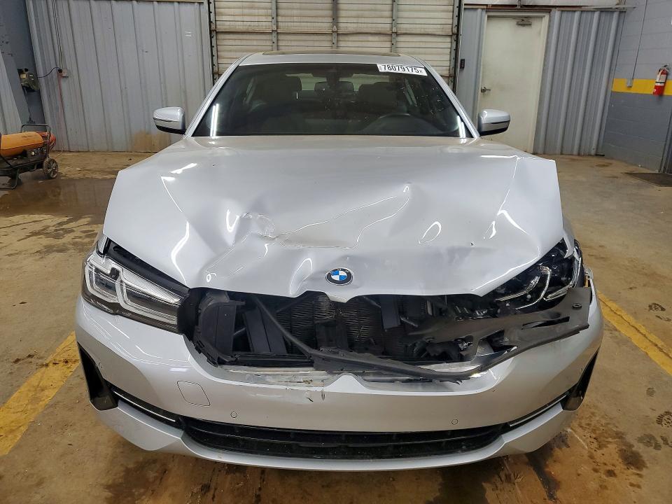 2021 BMW 5 series VIN WBA53BH04MWX37232 COPART salvage auction — FRONT END, Nc - Salvage Certificate Of Title, sold $9,800 on 2026-09-02 (photo 5)