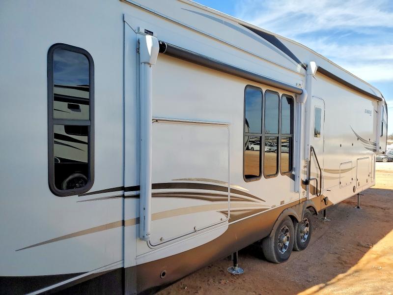2021 Jayco Rv trailer VIN 1UJCJ0BV1M1WS0195 COPART salvage auction — VANDALISM, OK - CERT OF TITLE-SALVAGE, sold $21,100 on 2026-07-08 (photo 4)