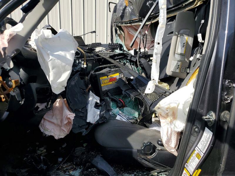 2018 Toyota Tacoma VIN 5TFCZ5ANXJX157361 COPART salvage auction — ALL OVER, Ca - Salvage Certificate, sold $100 on 2026-07-30 (photo 7)