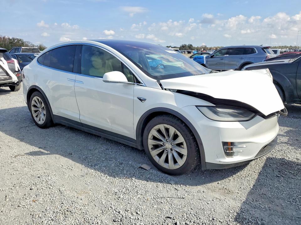 2016 Tesla Model x VIN 5YJXCDE26GF026637 COPART salvage auction — FRONT END, FL - CERT OF TITLE SLVG REBUILDABLE, sold $3,000 on 2026-07-24 (photo 4)