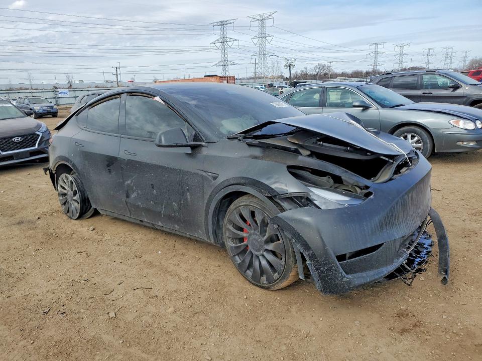 2023 Tesla Model y VIN 7SAYGDEF6PF662358 COPART salvage auction — ALL OVER, Il - Salvage Certificate, sold $4,450 on 2026-07-21 (photo 4)