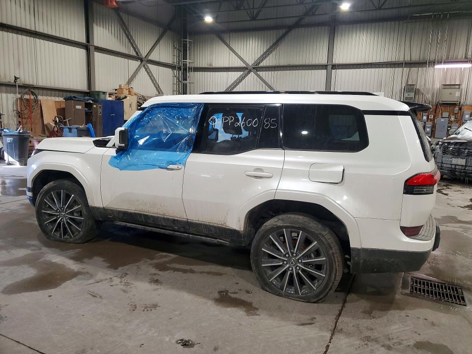 2024 Lexus Gx 550 VIN JTJVBCDX6R5004768 COPART salvage auction — VANDALISM, Az - Cert Of Title - Salvage, sold $55,500 on 2026-07-06 (photo 2)
