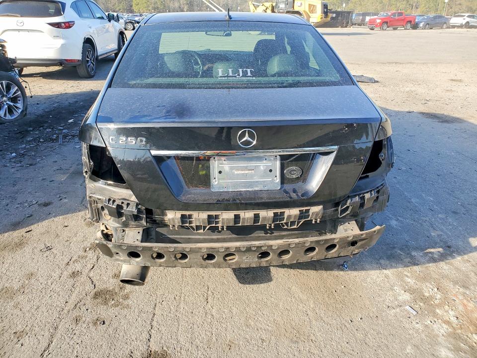 2014 Mercedes-benz C-klasse VIN WDDGF4HBXEA932093 COPART salvage auction — REAR END, Ga - Cert Of Title-Salvage Court Or, sold $1,150 on 2026-07-16 (photo 6)