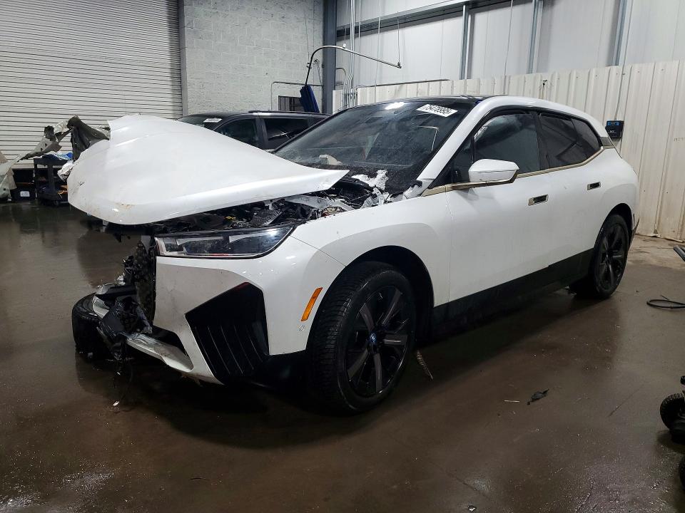 2024 BMW Ix VIN WB523CF03RCN49949 — COPART salvage auction photo