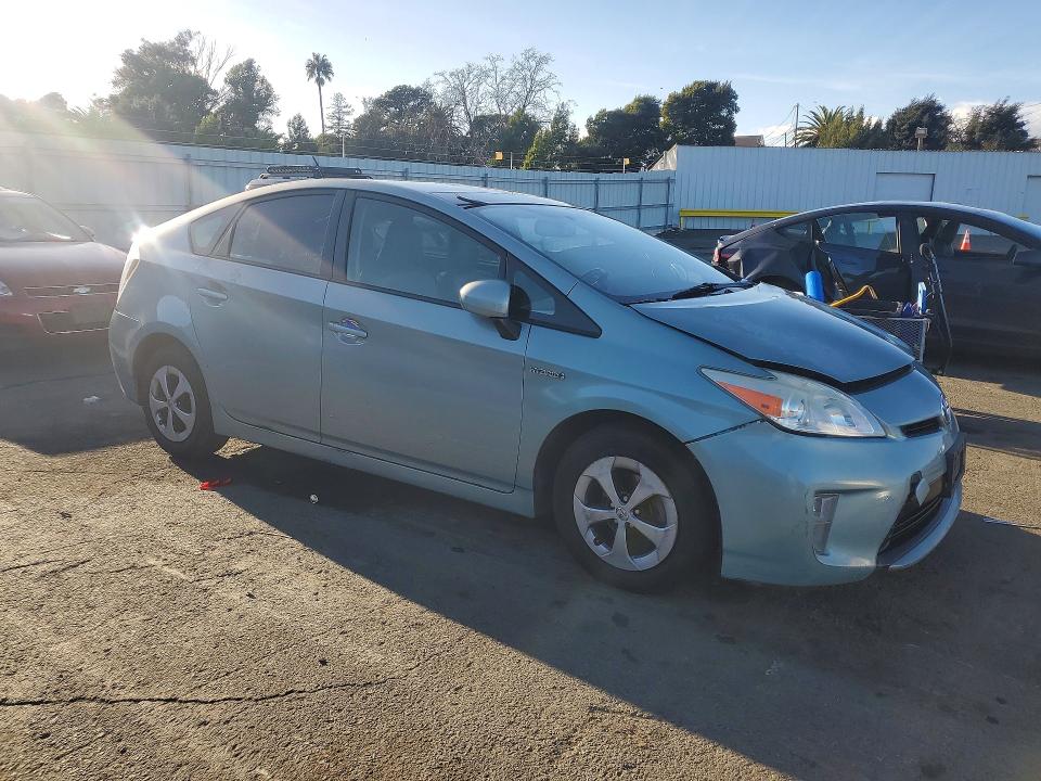 2014 Toyota Prius VIN JTDKN3DU9E1823732 COPART salvage auction — REAR END, Salvage Title, sold $1,250 on 2026-08-14 (photo 4)