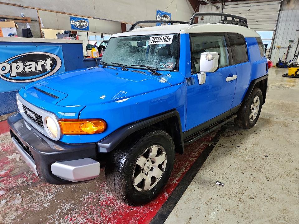 2007 Toyota Fj cruiser VIN JTEBU11F170078637 COPART salvage auction — MINOR DENT/SCRATCHES, Pa - Cert Of Title (P), sold $4,000 on 2026-07-08 (photo 1)