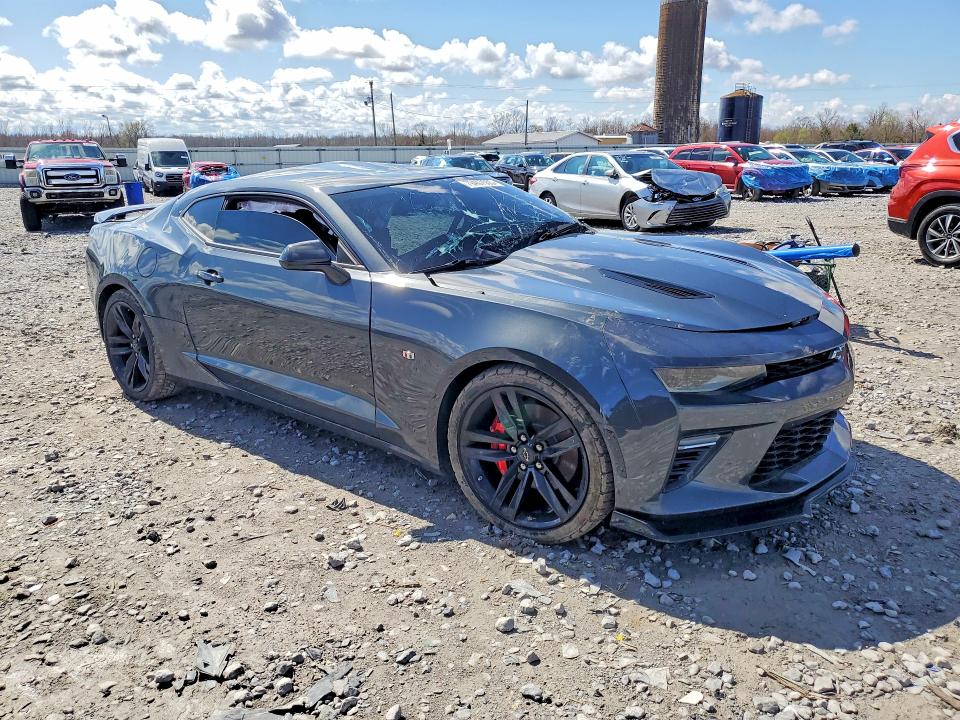 2017 Chevrolet Camaro VIN 1G1FH1R72H0107757 COPART salvage auction — ROLLOVER, ID - SALVAGE CERTIFICATE OF TITLE, sold $6,100 on 2026-07-02 (photo 4)