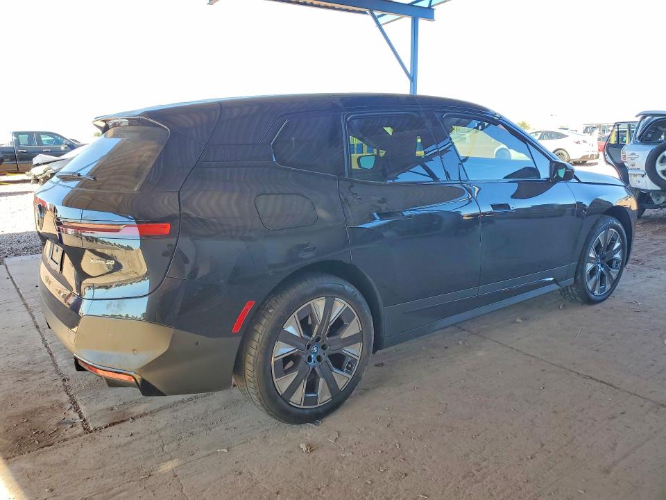 2025 BMW VIN WB523CF06SCU57420 COPART salvage auction — FRONT END, Salvage Title, sold $23,600 on 2026-07-14 (photo 3)