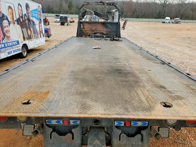 2017 Peterbilt tractor VIN 2NP2HM6X8HM431965 COPART salvage auction — BURN, NC - PARTS ONLY-RECORD OF SALE, sold $625 on 2026-07-27 (photo 6)