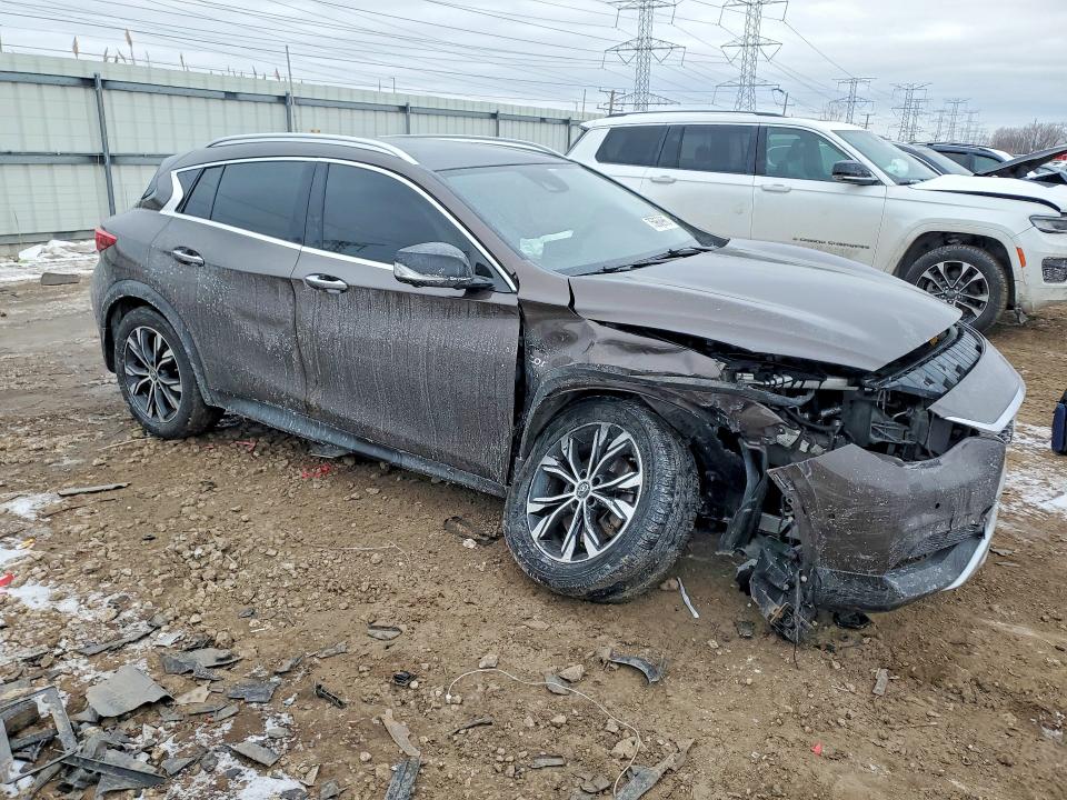 2017 Infiniti Qx30 VIN SJKCH5CR8HA021291 COPART salvage auction — FRONT END, Il - Salvage Certificate, sold $1,100 on 2026-07-09 (photo 4)