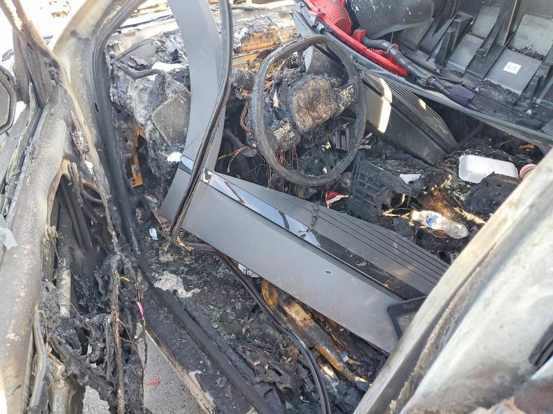 2025 Hyundai Ioniq 5 VIN 7YAKN4DA7SY023969 COPART salvage auction — BURN, CA - NON-REPAIRABLE VEHICLE CERT, sold $225 on 2026-07-20 (photo 8)
