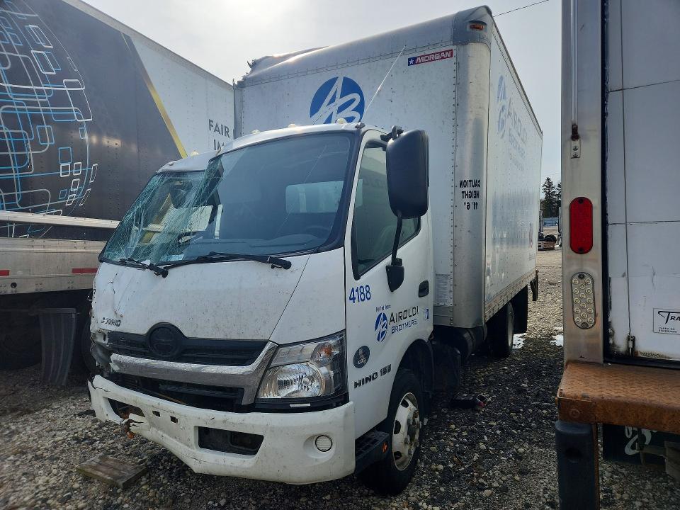 2019 Hino 155 VIN JHHYDM1H4KK006083 COPART salvage auction — ROLLOVER, WI - JUNKED VEHICLE BILL OF SALE, sold $1,150 on 2026-07-08 (photo 1)