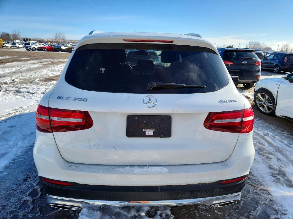 2018 Mercedes-benz Glc VIN WDC0G4KBXJV055717 COPART salvage auction — FRONT END, Salvage Title, sold $10,500 on 2026-08-04 (photo 6)