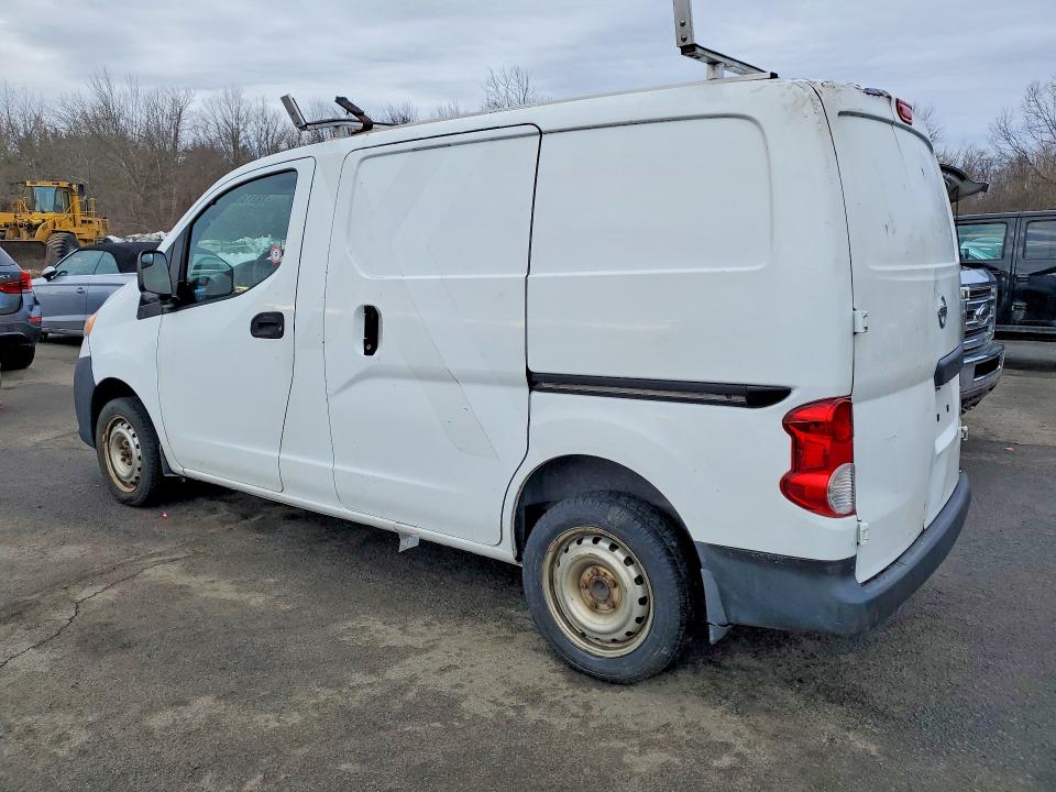 2015 Nissan Nv200 VIN 3N6CM0KN7FK721747 COPART salvage auction — MINOR DENT/SCRATCHES, Ma - Certificate Of Title, sold $1,850 on 2026-07-31 (photo 2)