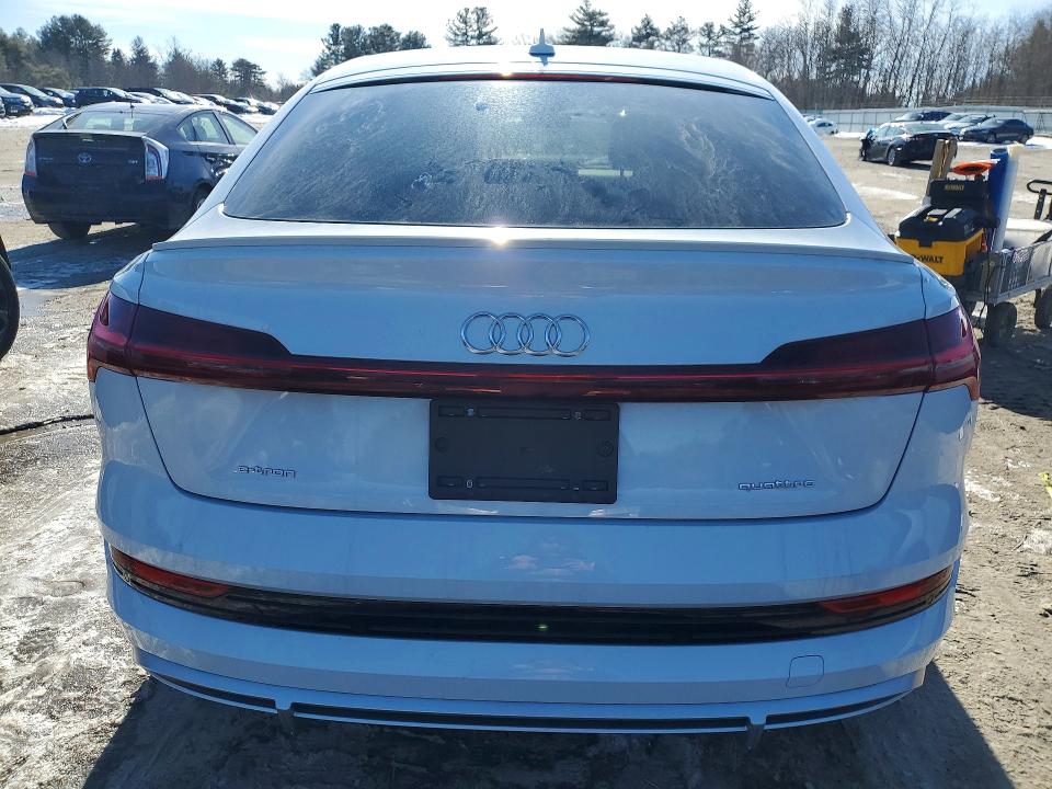 2022 Audi E-tron sportback VIN WA13AAGE3NB025787 COPART salvage auction — NORMAL WEAR, VA - CERT OF TITLE - SALVAGE, sold $17,800 on 2026-08-06 (photo 6)