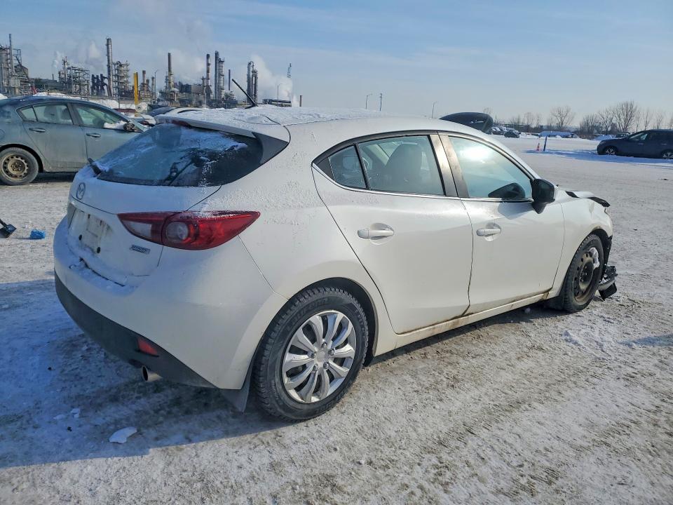 2014 Mazda 3 VIN JM1BM1L72E1104955 COPART salvage auction — FRONT END, Qc - Gravement Accidente, sold $500 on 2026-07-07 (photo 3)