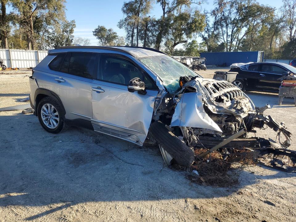 2024 Toyota Corolla cross VIN 7MUCAAAG2RV090778 COPART salvage auction — FRONT END, Fl - Certificate Of Destruction, sold $3,250 on 2026-07-09 (photo 4)