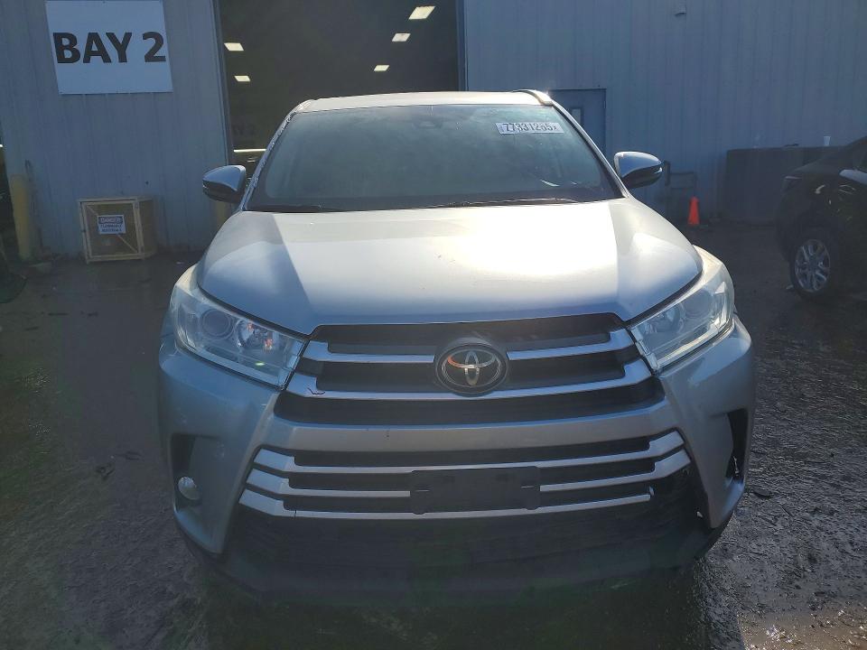 2018 Toyota Highlander VIN 5TDJZRFH4JS802979 COPART salvage auction — REAR END, Il - Salvage Certificate, sold $250 on 2026-07-30 (photo 5)