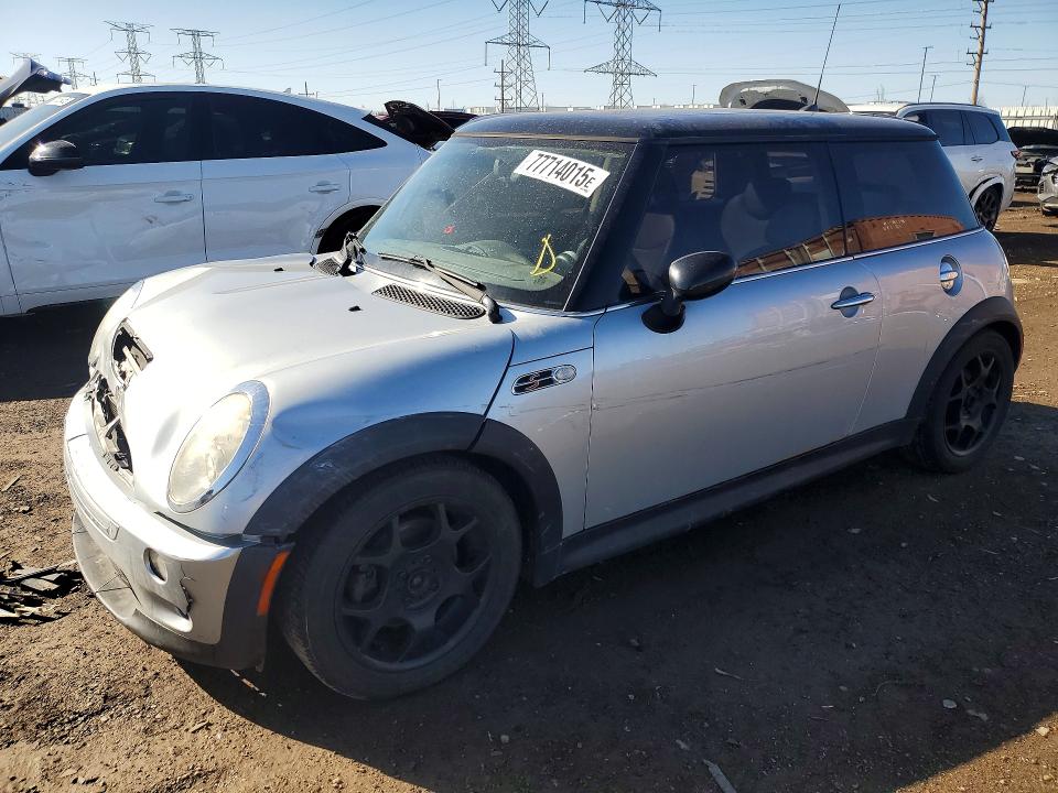 2005 Mini Cooper VIN WMWRE33495TD91552 — COPART salvage auction photo