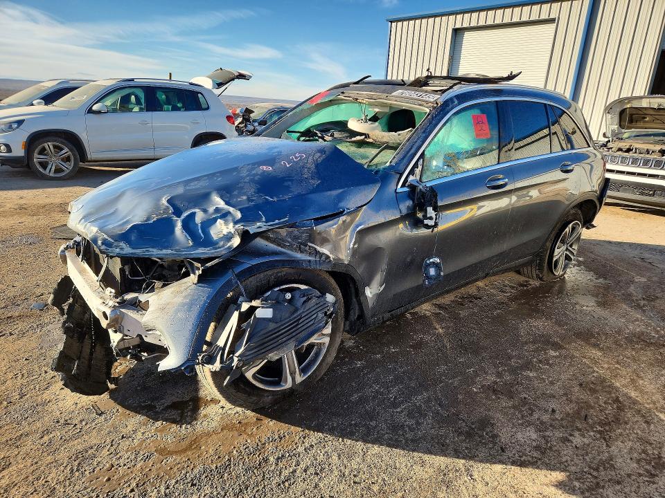 2016 Mercedes-benz Glc class VIN WDC0G4KB2GF011861 COPART salvage auction — FRONT END, NM - CERTIFICATE OF TITLE, sold $575 on 2026-07-16 (photo 1)