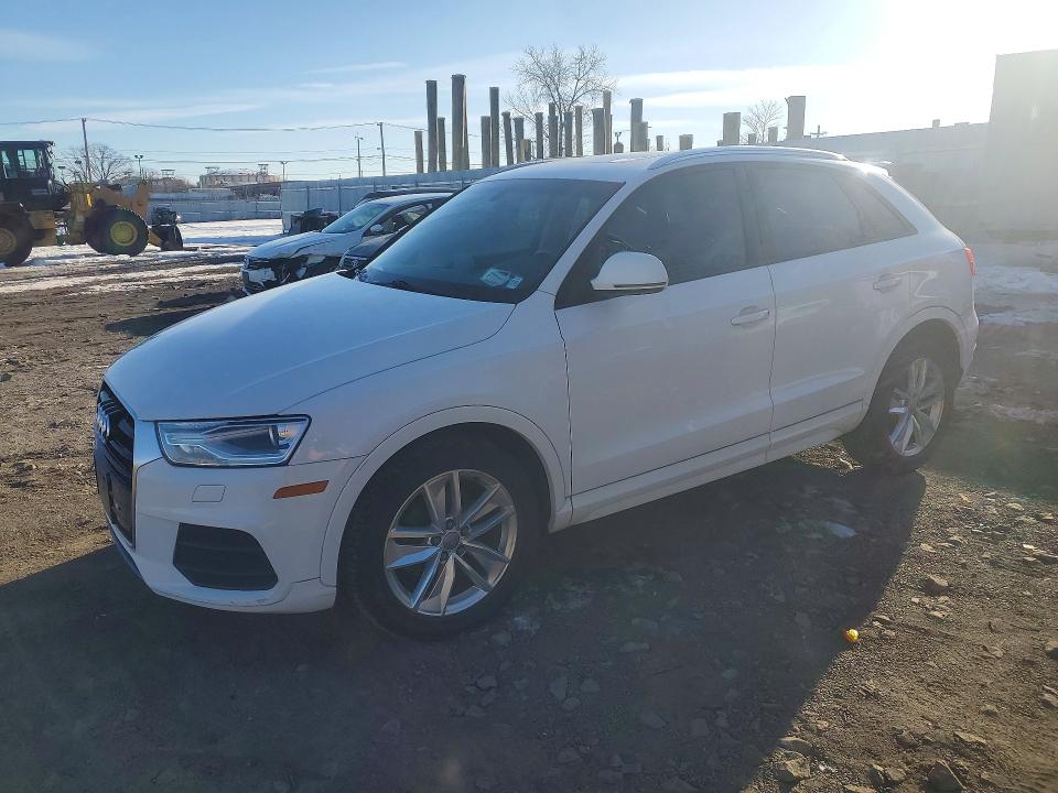 2017 Audi Q3 VIN WA1ECCFSXHR015033 COPART salvage auction — MINOR DENT/SCRATCHES, Salvage Title, sold $4,850 on 2026-07-28 (photo 1)