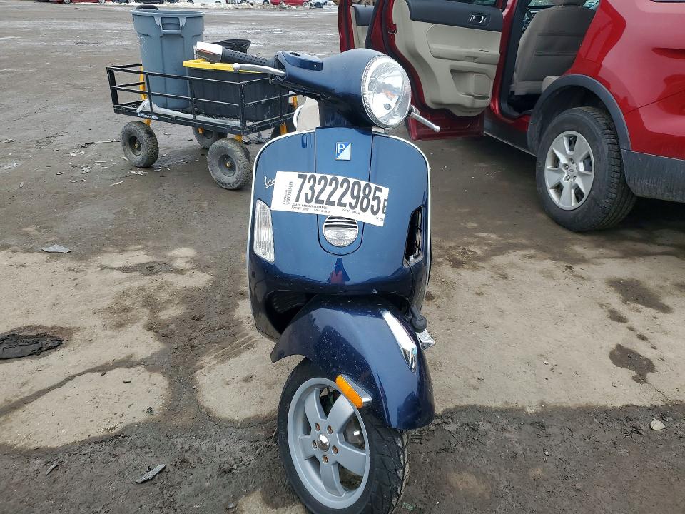 2008 Vespa Gts VIN ZAPM459L885007324 COPART salvage auction — VANDALISM, PA - CERTIFICATE OF SALVAGE, sold $875 on 2026-08-07 (photo 2)