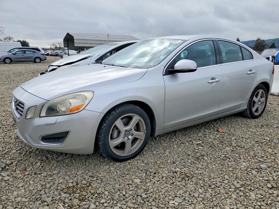 2012 Volvo S60 VIN YV1622FS4C2057765 COPART salvage auction — MINOR DENT/SCRATCHES, Ca - Dis/Dlr/Exp App For Dup Clean, sold $500 on 2026-07-14 (photo 1)