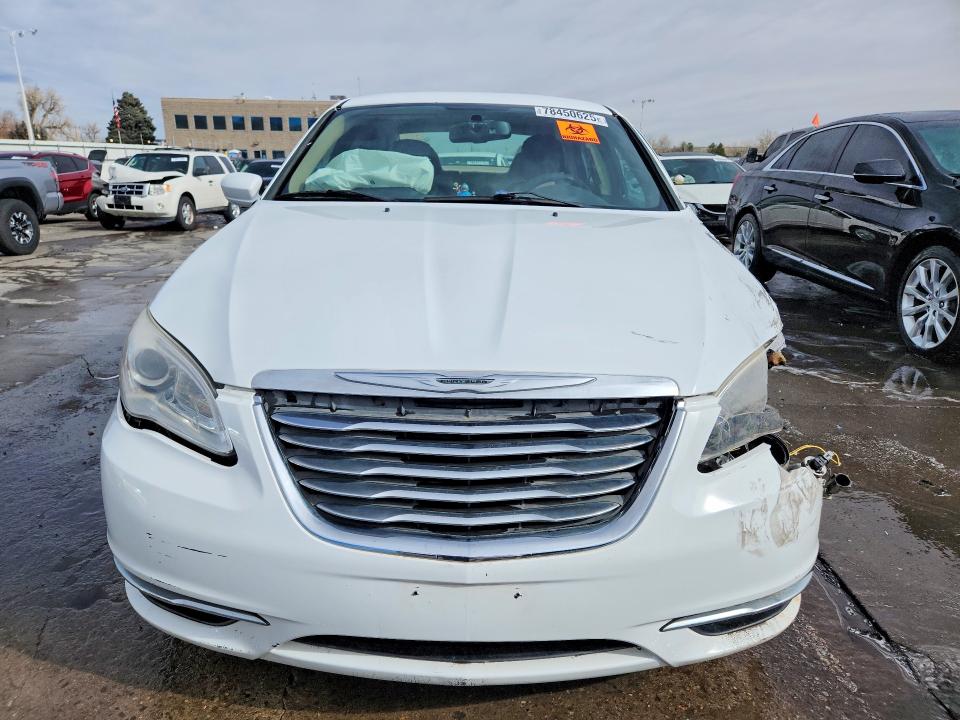 2013 Chrysler 200 VIN 1C3CCBAG2DN721896 COPART salvage auction — SIDE, Tx - Salvage Vehicle Title, sold $275 on 2026-07-22 (photo 5)