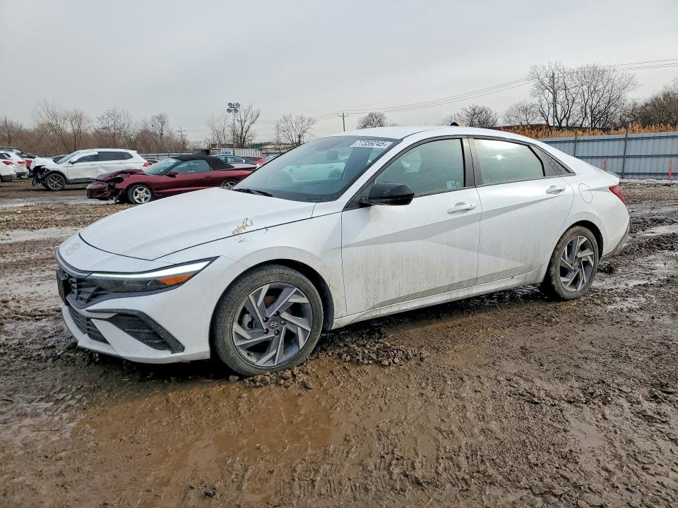 2025 Hyundai Elantra VIN KMHLM4DG7SU917377 COPART salvage auction — FRONT END, IL - SALVAGE CERTIFICATE, sold $7,800 on 2026-07-22 (photo 1)