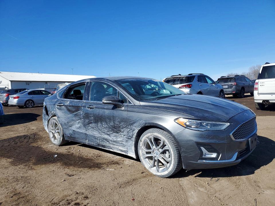 2019 Ford Fusion VIN 3FA6P0RU0KR285819 COPART salvage auction — SIDE, Ia - Cert Of Title-Salvage Title, sold $3,250 on 2026-07-03 (photo 4)