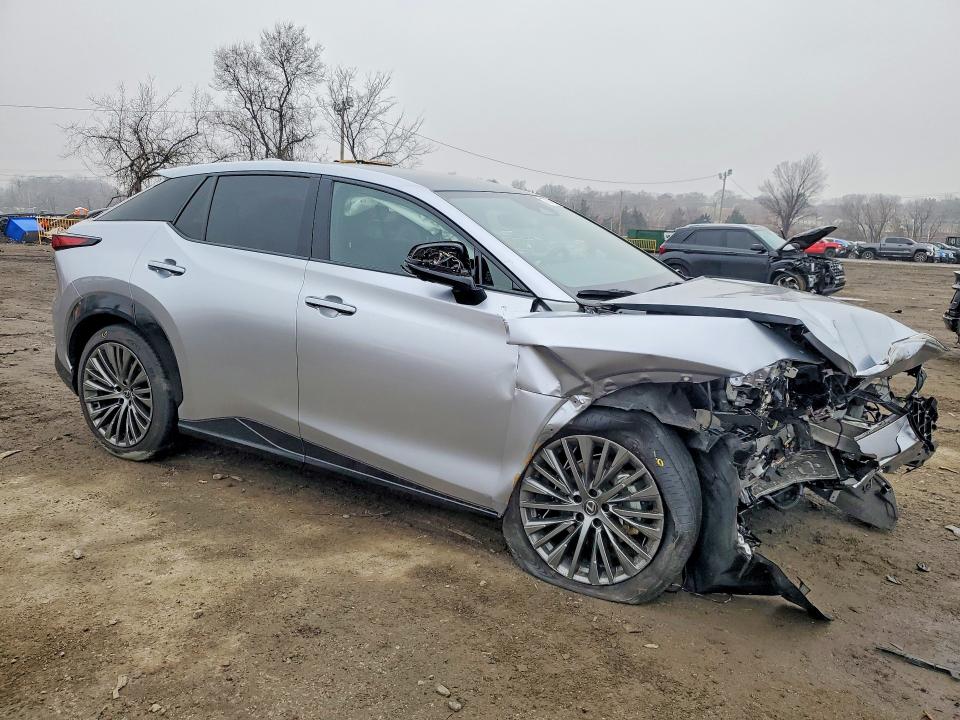 2023 Lexus Rz VIN JTJAAAAB9PA015234 COPART salvage auction — FRONT END, Md - Cert Of Salvage > 75% Damage, sold $5,400 on 2026-07-02 (photo 4)