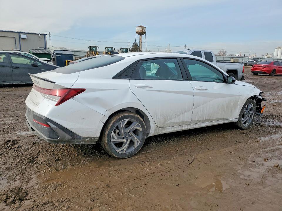 2025 Hyundai Elantra VIN KMHLM4DG7SU917377 COPART salvage auction — FRONT END, IL - SALVAGE CERTIFICATE, sold $7,800 on 2026-07-22 (photo 3)