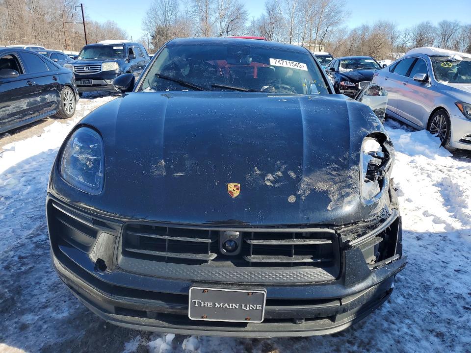 2025 Porsche Macan VIN WP1AA2A59SLB00573 COPART salvage auction — Side, PA - CERTIFICATE OF SALVAGE, sold $13,300 on 2026-03-09 (photo 5)