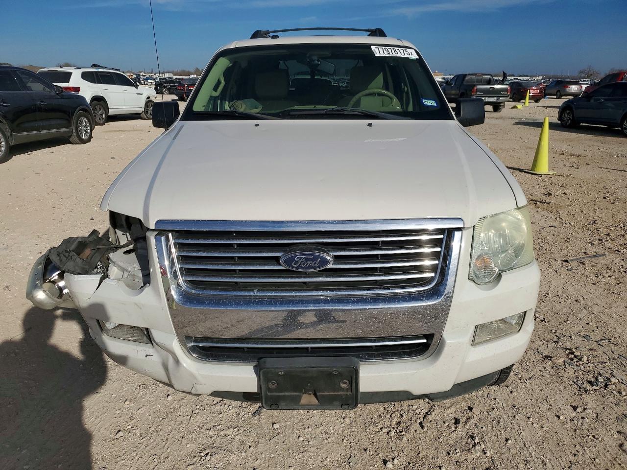 2008 Ford Explorer VIN 1FMEU63EX8UA77799 COPART salvage auction — Front End, TX - SALVAGE VEHICLE TITLE, sold $800 on 2026-07-02 (photo 5)