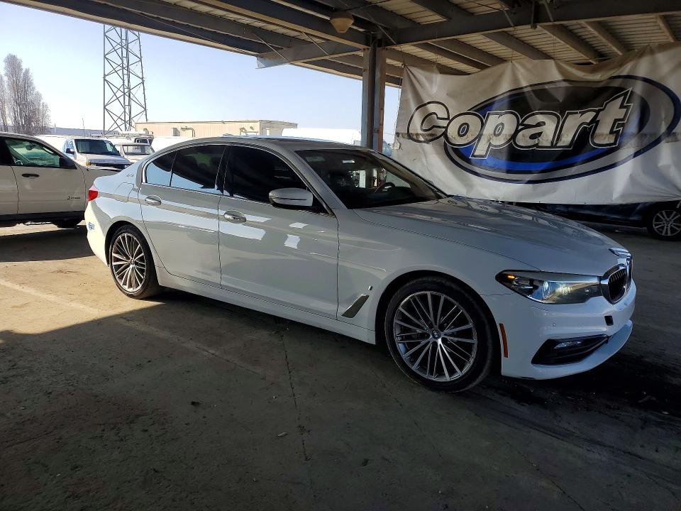 2018 BMW 5er VIN WBAJB1C57JB374801 COPART salvage auction — MINOR DENT/SCRATCHES, Mt - Dis/Dlr/Exp Only Clean Title, sold $7,200 on 2026-07-02 (photo 4)