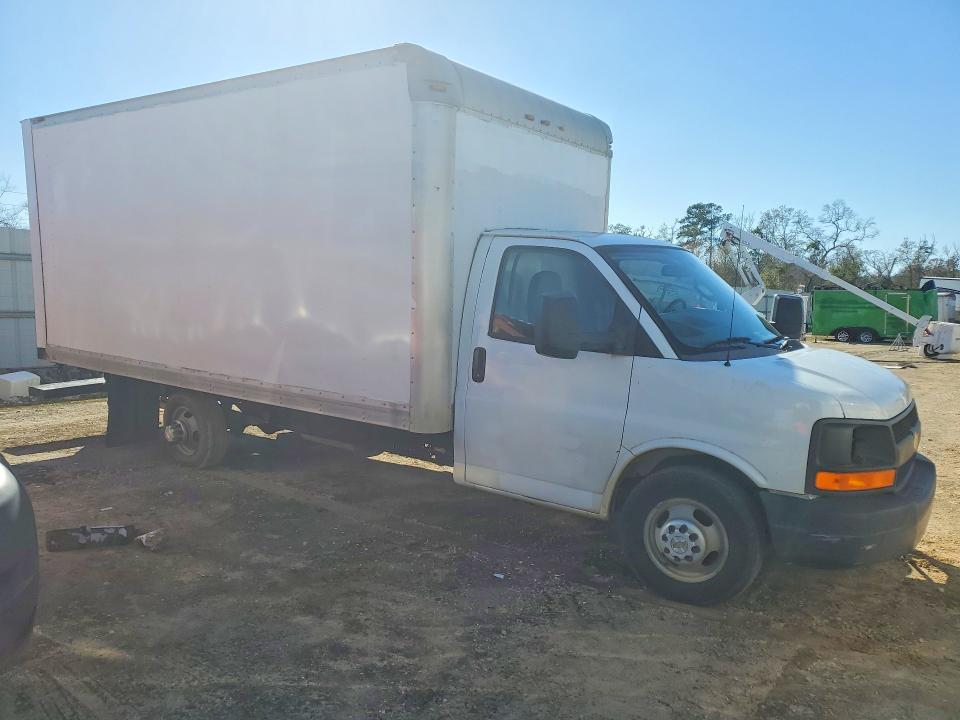 2017 Chevrolet Express 3500 VIN 1HA3GTCG0HN009424 COPART salvage auction — UNDERCARRIAGE, OH - CERTIFICATE OF TITLE, sold $225 on 2026-07-09 (photo 4)