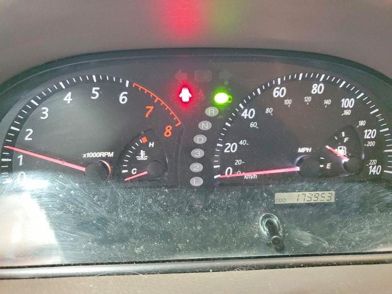 2004 Toyota Camry VIN 4T1BF30K64U585414 COPART salvage auction — FRONT END, VA - CERT OF TITLE - SALVAGE, sold $475 on 2026-07-03 (photo 9)