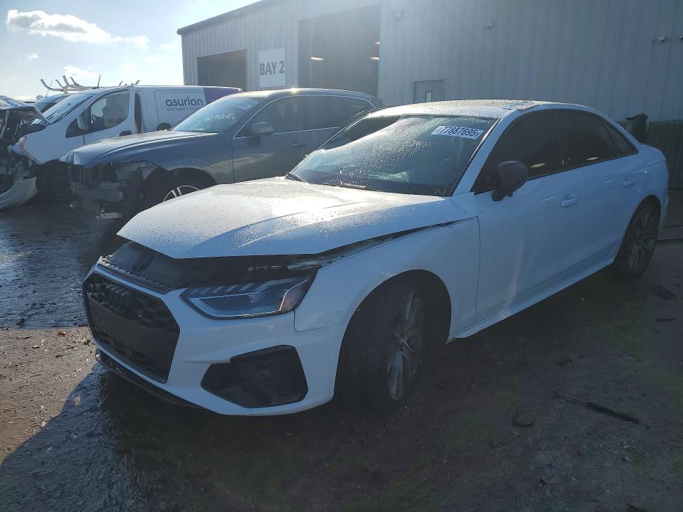 2022 Audi Rs4 VIN WAUB4AF4XNA044776 COPART salvage auction — SIDE, Il - Salvage Certificate, sold $3,200 on 2026-07-09 (photo 1)