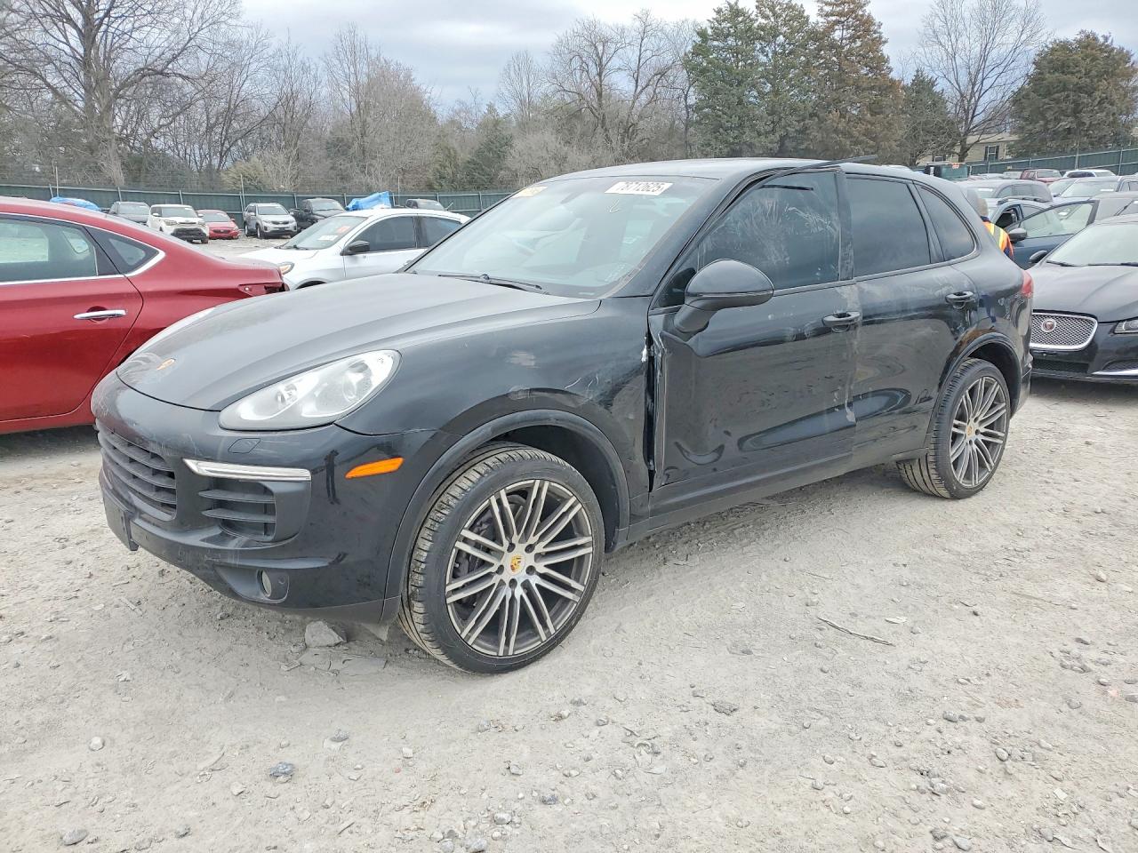 2017 Porsche Cayenne VIN WP1AA2A21HKA86236 — COPART salvage auction photo