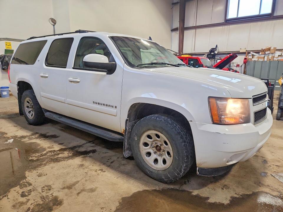 2007 Chevrolet Suburban VIN 3GNFK16387G315010 COPART salvage auction — REAR END, Ab - Bos - Salvage, sold $650 on 2026-07-09 (photo 4)