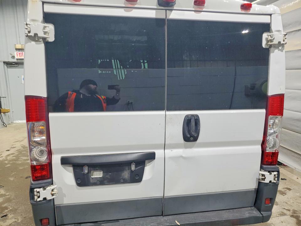 2017 Ram Promaster 1500 VIN 3C6TRVAG3HE547673 COPART salvage auction — MECHANICAL, In - Certificate Of Title, sold $125 on 2026-07-07 (photo 6)