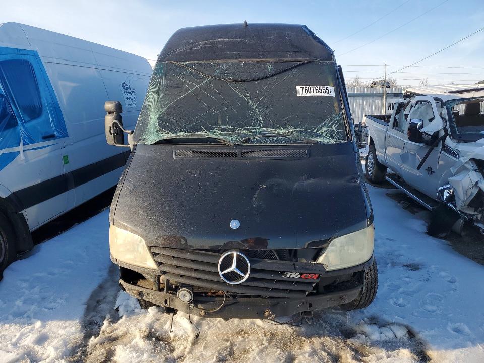 2005 Sprinter 3500 sprinter VIN WD2PD544155741652 COPART salvage auction — SIDE, Mt - Certificate Of Title, sold $225 on 2026-07-29 (photo 5)