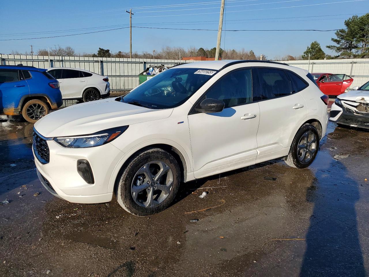2024 Ford Escape VIN 1FMCU0MZ5RUA53112 COPART salvage auction — Minor Dent/Scratches, AL - CERTIFICATE OF TITLE, sold $15,100 on 2026-07-09 (photo 1)